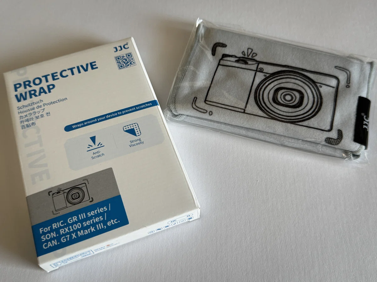 JJC Protective Wrap package for compact cameras